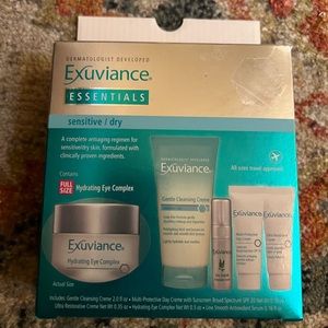 Exuviance essentials sensitive/dry kit